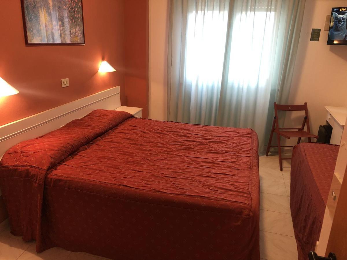 Hotel Regina Lido di Camaiore Exterior photo